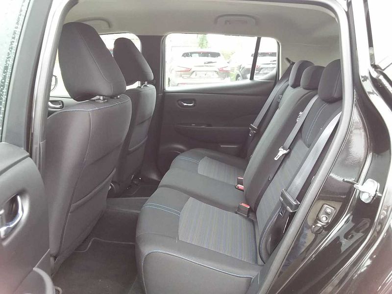 Nissan Leaf Acenta Navi Sitzheizung v+h CarPlay